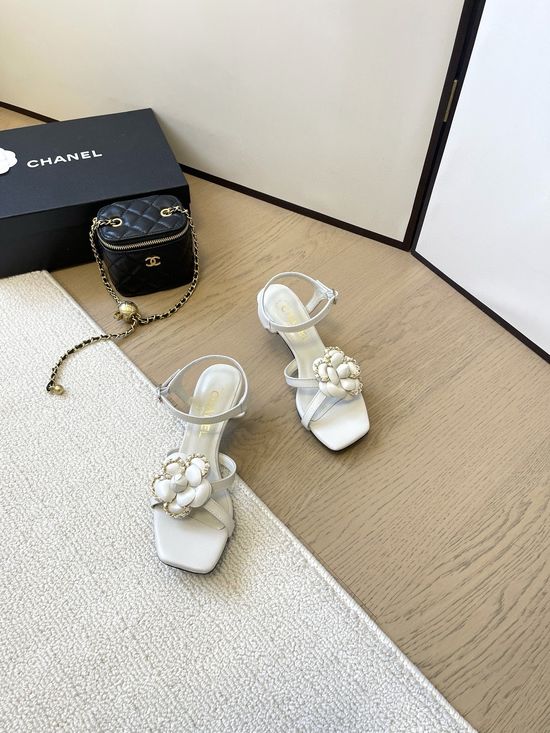 Chanel Classic Mid Heel Elegant Formal Dress Pumps