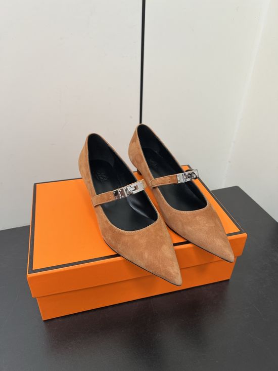 Hermes Pointed Toe Low Heel Pumps With Decorative Hardware
