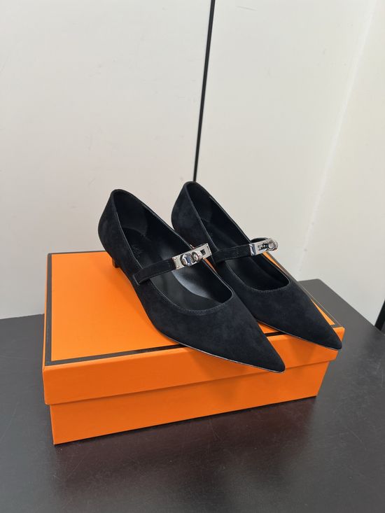 Hermes Pointed Toe Low Heel Pumps With Decorative Hardware