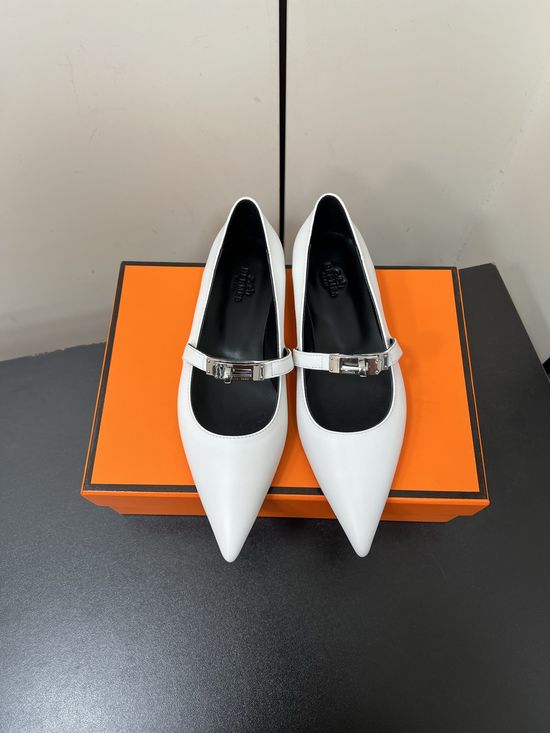 Hermes Pointed Toe Low Heel Pumps With Decorative Hardware