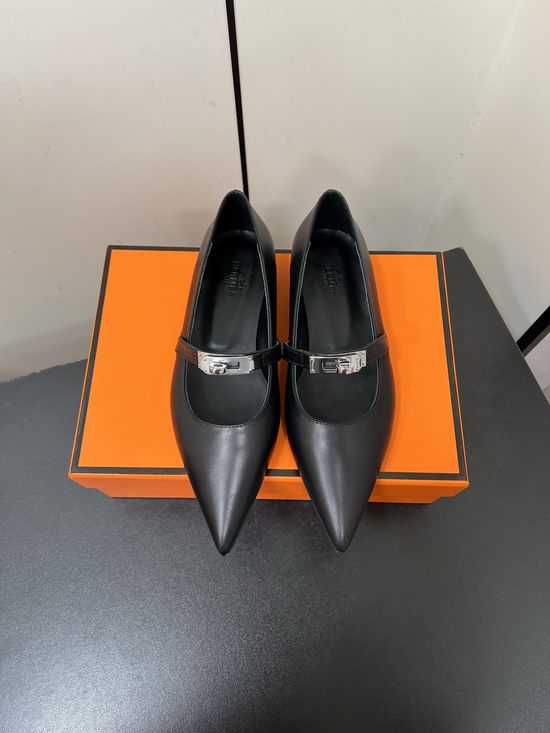 Hermes Pointed Toe Low Heel Pumps With Decorative Hardware