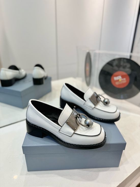 Prada All-Match Stunning Shoes with Superb Craftsmanship