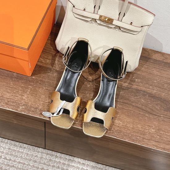 Hermes Comfortable Leather Low Heel Casual Sandals