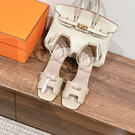 Hermes Stylish High-heeled Sandals with H Toe Detail