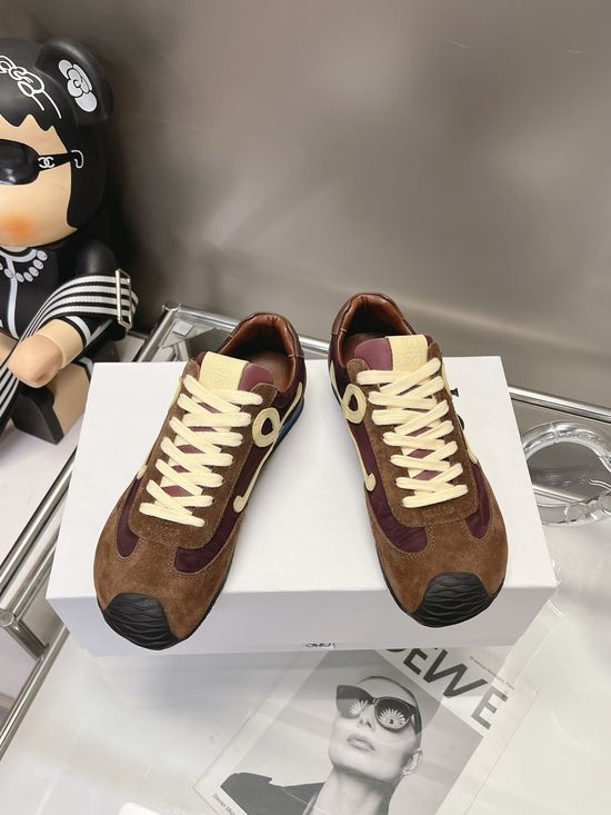 Loewe Asymmetric Toe Soft Flexible Non Slip Comfortable Shoes