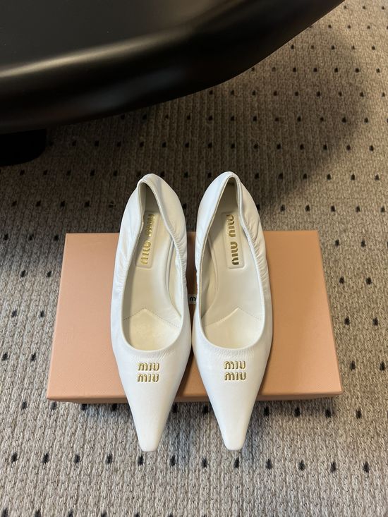 Miu Miu Pointed Toe High Heels Comfortable Elegant Formal Footwear