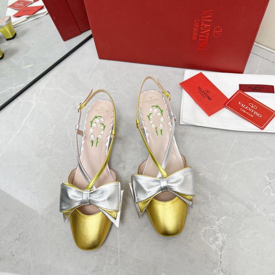 Valentino Bow Decorated Leather Mid Heel Sandals Elegant Shoes
