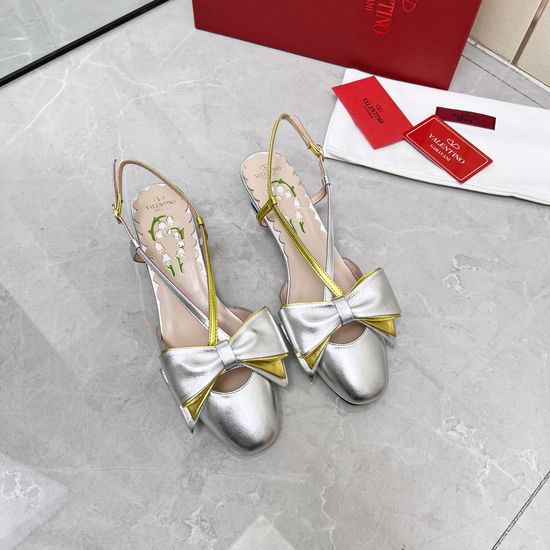 Valentino Bow Decorated Leather Mid Heel Sandals Elegant Shoes