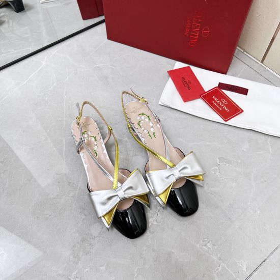 Valentino Bow Decorated Leather Mid Heel Sandals Elegant Shoes
