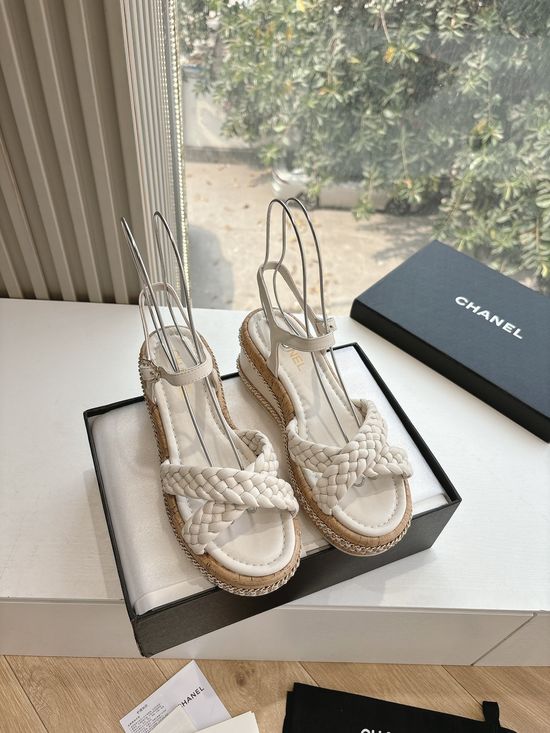 Chanel Versatile Wedge Chain-detail Mule Sandals