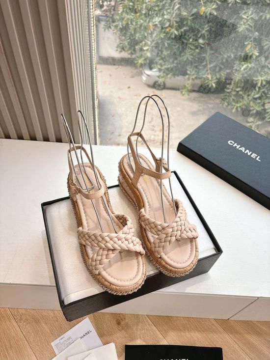 Chanel Versatile Wedge Chain-detail Mule Sandals