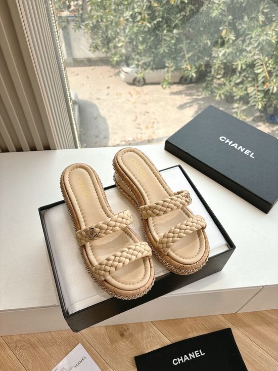 Chanel Casual Wedge Chain-detail Sandals Slippers
