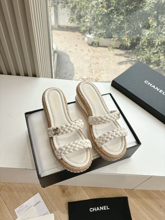 Chanel Casual Wedge Chain-detail Sandals Slippers