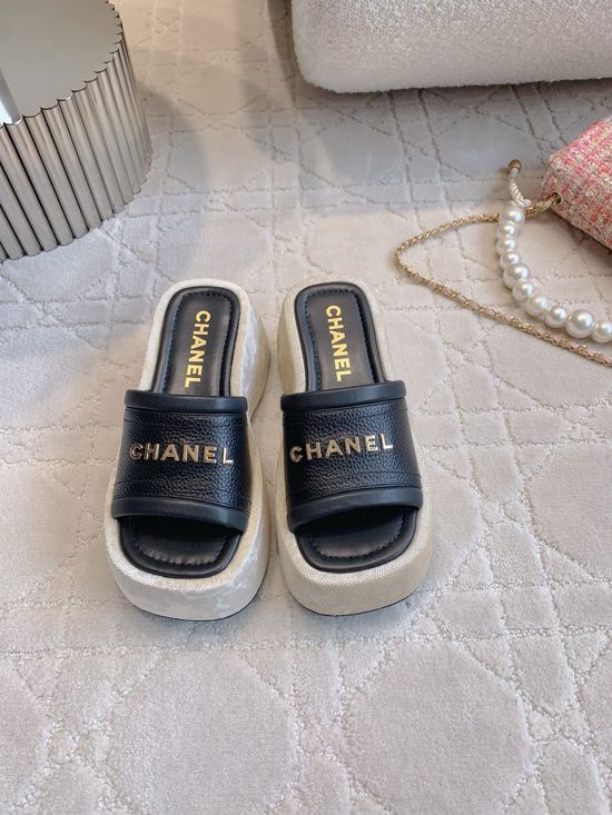 Chanel Thick Sole Platform Wedge Slides Comfortable Height Boosting Casual Footwear