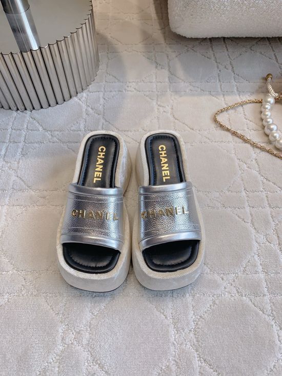 Chanel Thick Sole Platform Wedge Slides Comfortable Height Boosting Casual Footwear