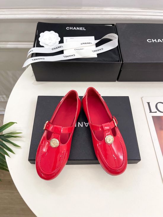 Chanel T Strap Patent Leather Classic Mary Jane Shoes