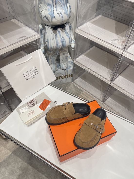 Hermes Suede Lined Closed Toe Non-slip Casual Slides
