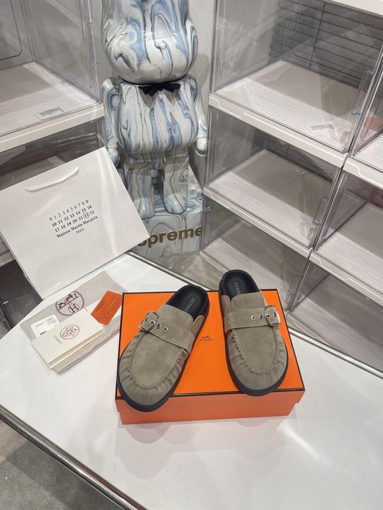 Hermes Suede Lined Closed Toe Non-slip Casual Slides