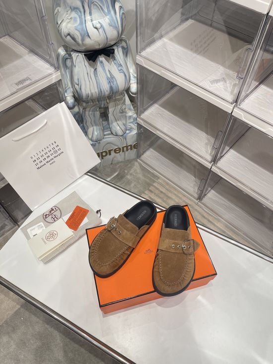 Hermes Suede Lined Closed Toe Non-slip Casual Slides