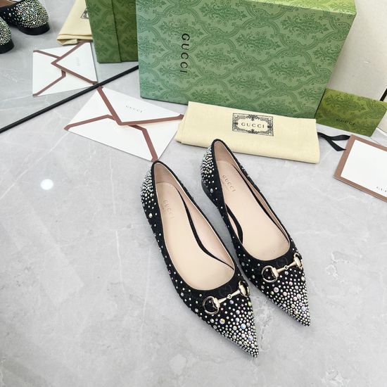 Gucci Rhinestone Flat Leather Comfort Casual Sandals