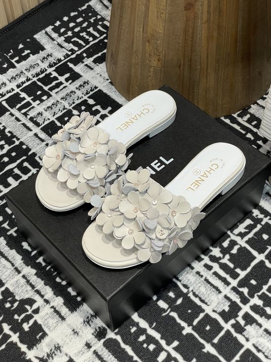 Chanel Rhinestone Floral Sheepskin Casual Comfort Slide Sandals