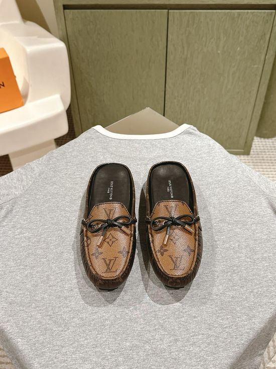 Louis Vuitton Embossed Leather Loafer Slippers Soft Sole Slip-on Shoes