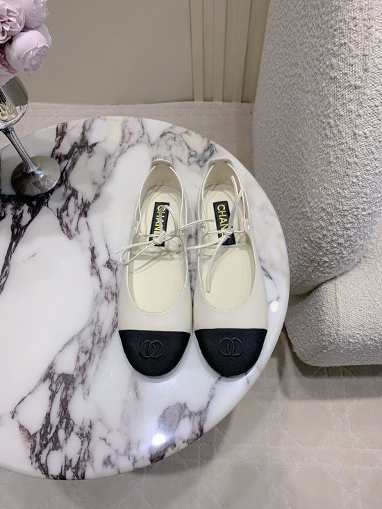 Chanel Elegant Lace Up Soft Leather Flat Shoes