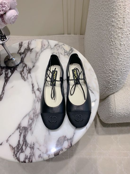 Chanel Elegant Lace Up Soft Leather Flat Shoes