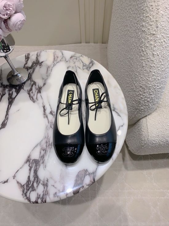 Chanel Elegant Lace Up Soft Leather Flat Shoes