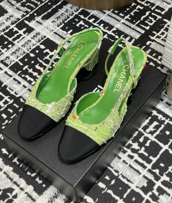 Chanel Tweed Slingback Sandals Two Tone Design Elegant Daily Footwear