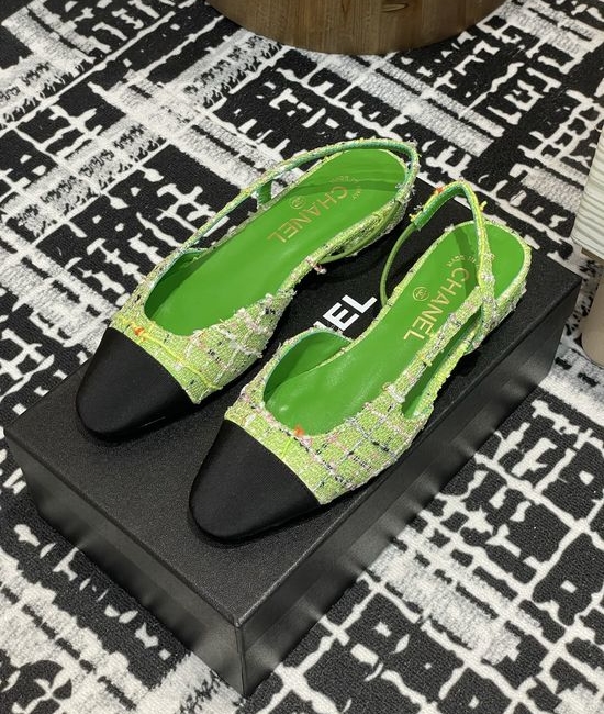Chanel Tweed Slingback Sandals Two Tone Design Elegant Daily Footwear