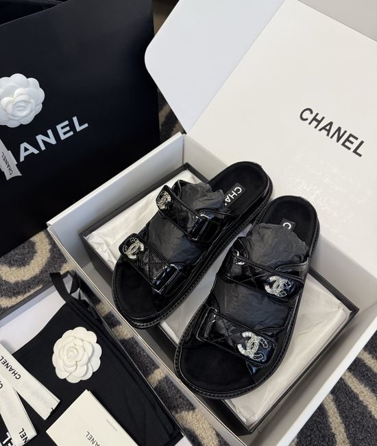 Chanel Rhinestone Decor Patent Leather Beach Sandals