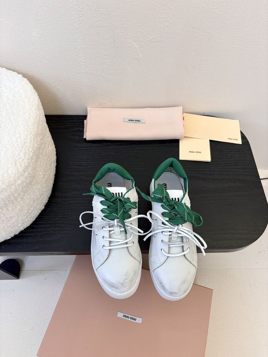 Miu Miu Vintage Distressed Leather Casual Shoes Comfortable Daily Footwear