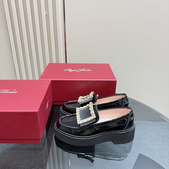 Roger Viver Premium Leather Loafers Comfortable All Season Versatile Shoes