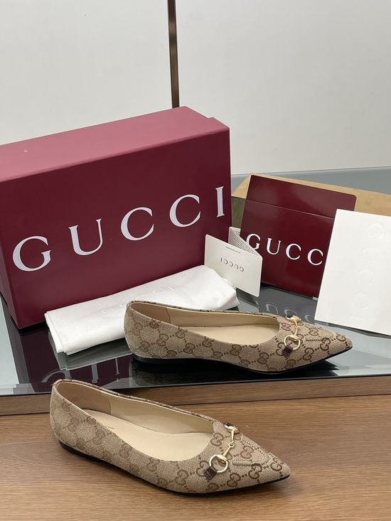 Gucci Horsebit Decor Pointed Toe Slip-on Ballet Flats