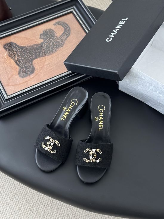 Chanel Quilted Texture Non-slip Genuine Leather Sole Slides