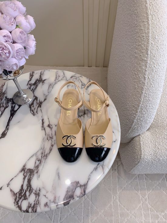 Chanel Classic Chunky Heel Mary Jane Shoes Leather Upper Comfortable