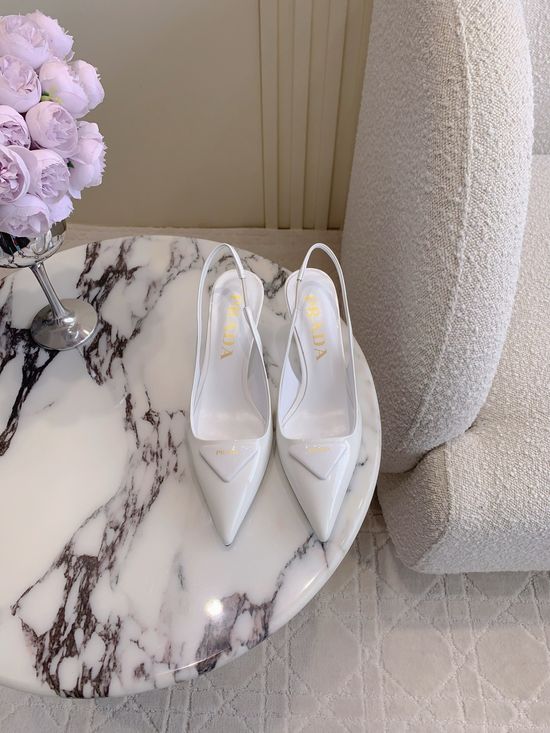 Prada Patent Leather Pointed Toe Slingback Pumps Elegant Durable