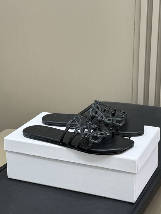 Loewe Cowhide Upper Comfortable Casual Slip On Slippers