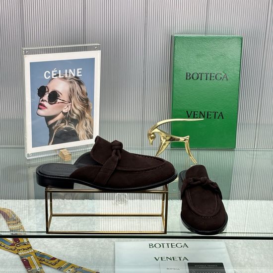 Bottega Veneta Round Toe Loafers with Decorative Buckle Premium Soft Upper Durable Sole