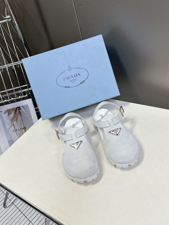 Prada Minimalist Leather Casual Sneakers with Logo Accent