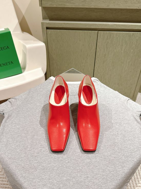 Bottega Veneta Classic Stiletto Heels With Soft Upper