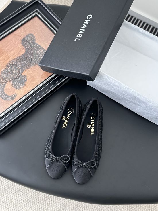 Chanel Classic Round Toe Low Heel Ballet Flats with Leather Sole