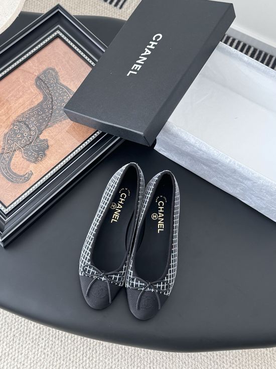 Chanel Classic Round Toe Low Heel Ballet Flats with Leather Sole