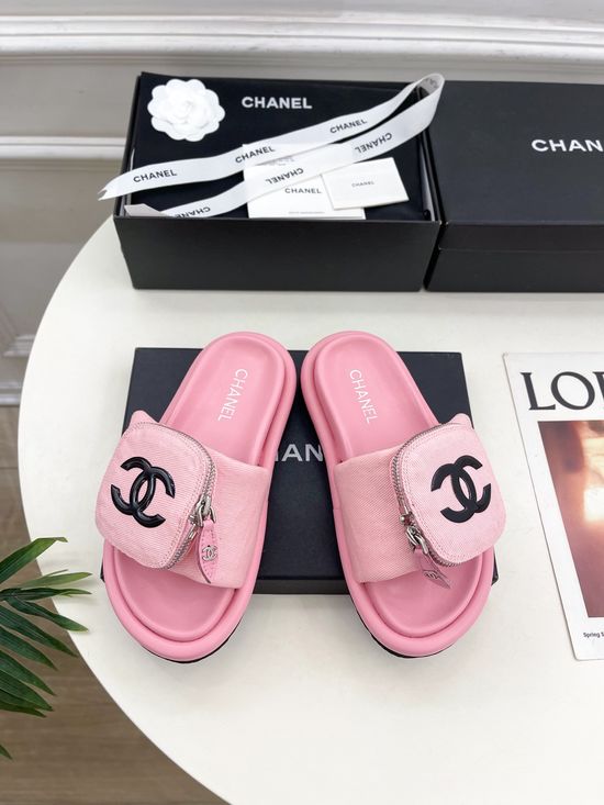 Chanel Fabric Upper Casual Slip-on Slides Soft Comfort Lining