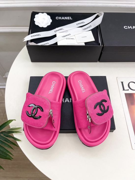 Chanel Fabric Upper Casual Slip-on Slides Soft Comfort Lining
