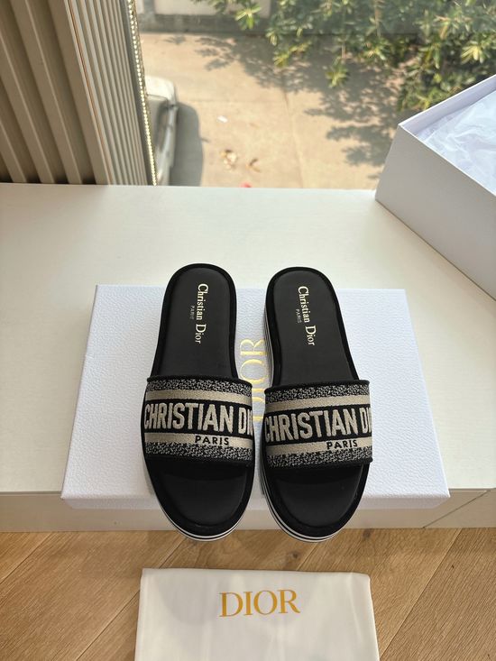 Christian Dior Classic Embroidered Loafers With Elegant Logo Buckle