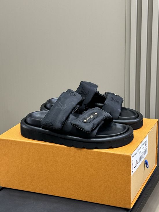Bottega Veneta Soft Cushioned Non-slip Casual Slippers