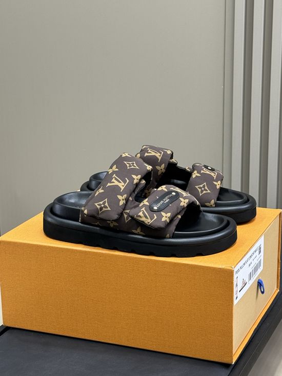 Bottega Veneta Soft Cushioned Non-slip Casual Slippers