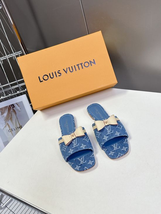 Louis Vuitton Bow Decor Leather Slippers With Metal Logo Accent
